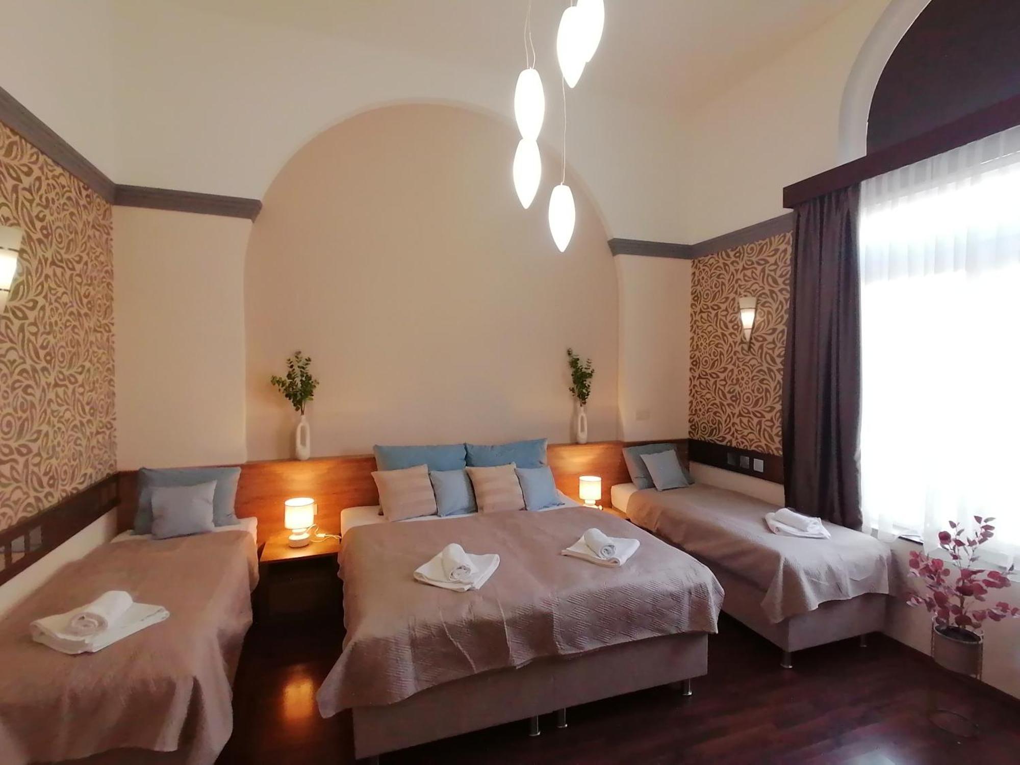 Mohacs Korona Apartman Екстериор снимка